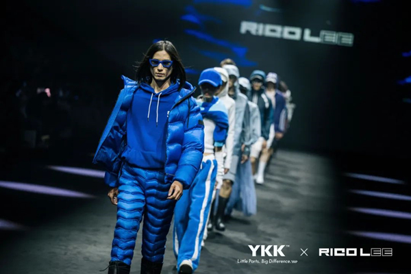 YKK攜手RICO LEE亮相上海時(shí)裝周，共繪"山海"時(shí)尚畫卷